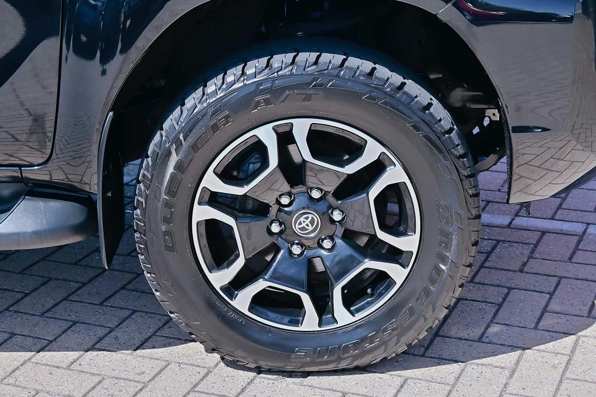 2022 Toyota Hilux SR5 GUN126R 4X4
