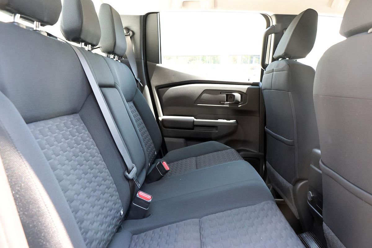 2024 Mitsubishi Triton GLX MV 4X4