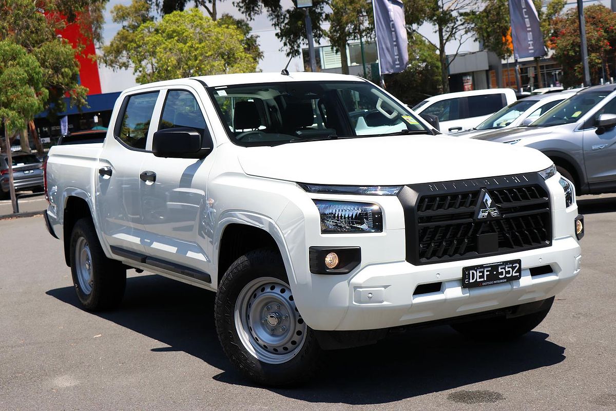 2024 Mitsubishi Triton GLX MV 4X4