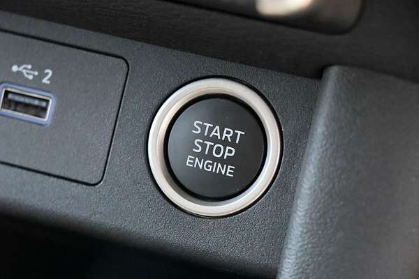2024 Mitsubishi Triton GLS MV 4X4