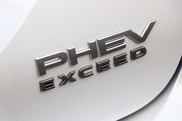 2022 Mitsubishi Outlander PHEV Exceed Tourer ZM