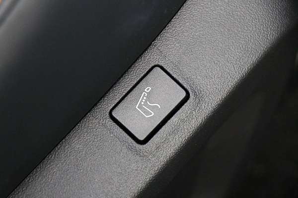 2022 Mitsubishi Outlander PHEV Exceed Tourer ZM