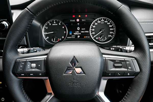 2024 Mitsubishi Outlander LS ZM