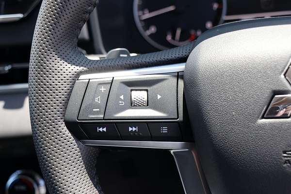 2024 Mitsubishi Outlander LS ZM