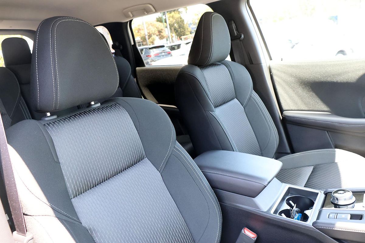 2024 Mitsubishi Outlander LS ZM