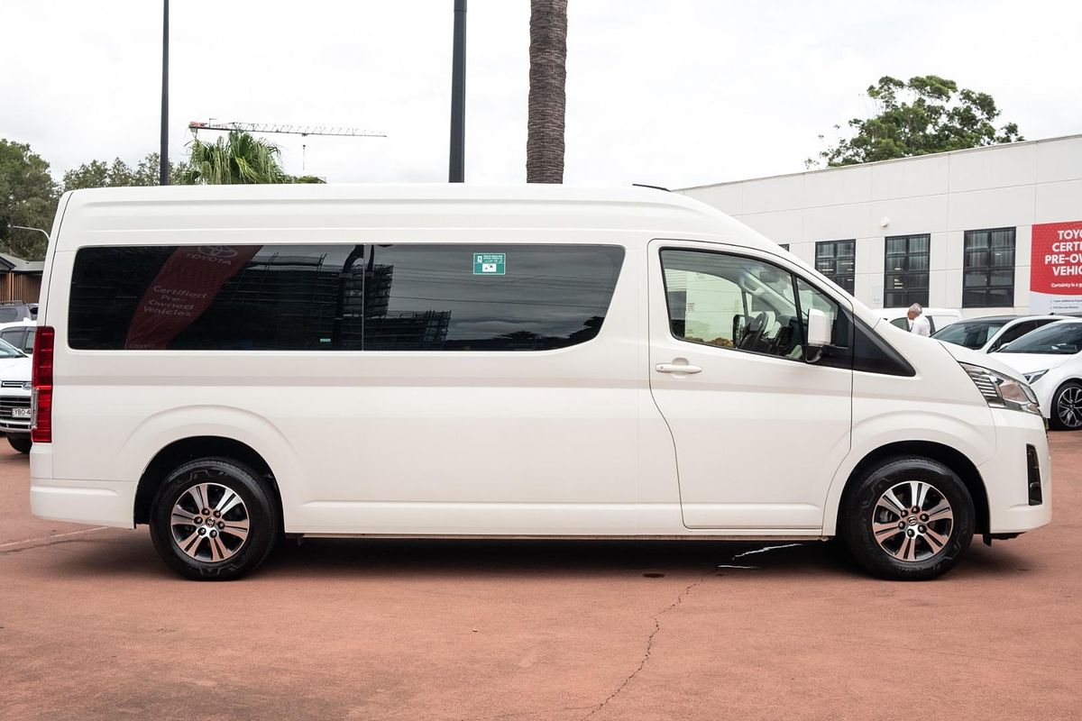 2020 Toyota Hiace Commuter GL GDH322R