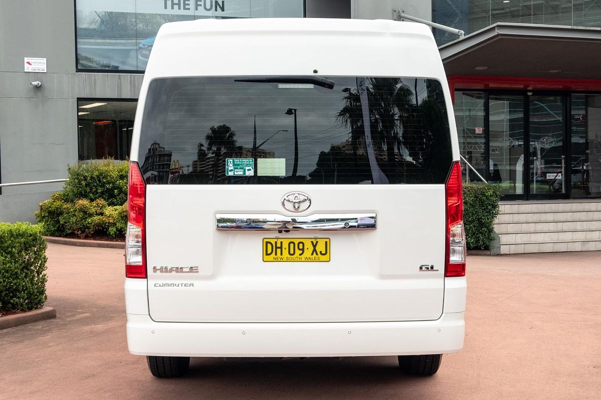 2020 Toyota Hiace Commuter GL GDH322R