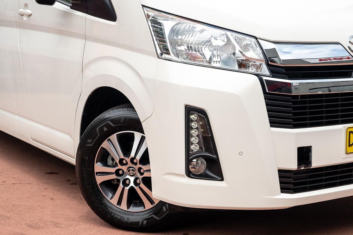 2020 Toyota Hiace Commuter GL GDH322R