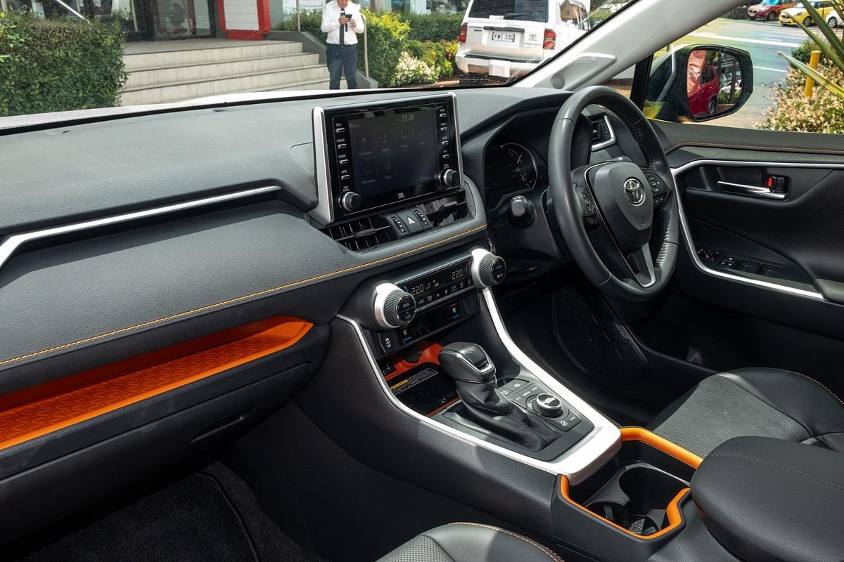 2021 Toyota RAV4 Edge AXAA54R