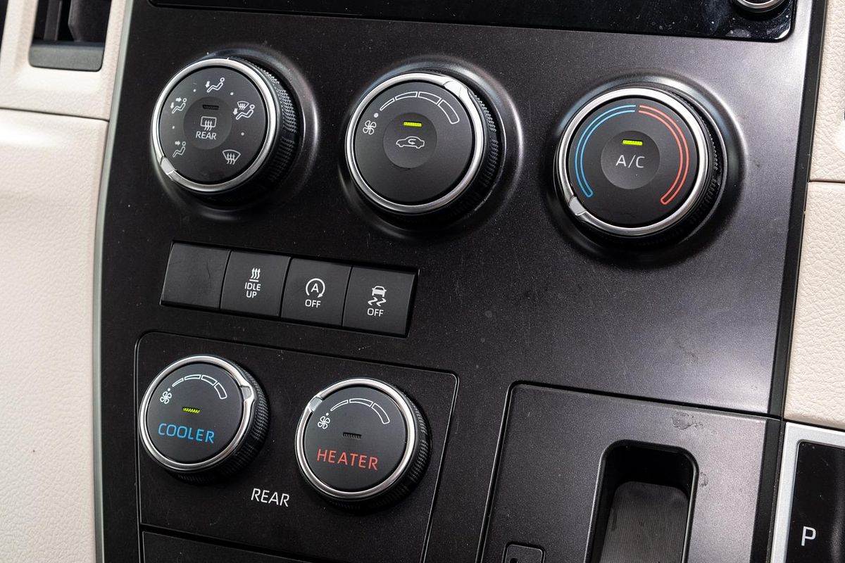 2020 Toyota Hiace Commuter GL GDH322R
