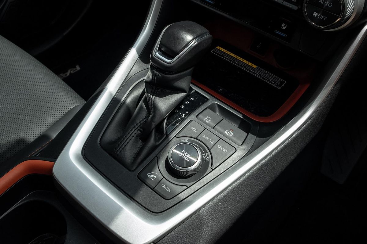 2021 Toyota RAV4 Edge AXAA54R