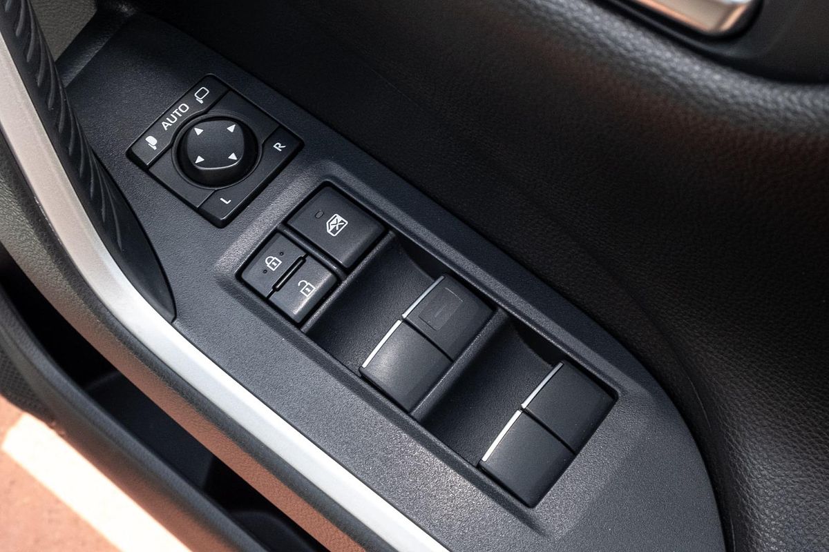 2021 Toyota RAV4 Edge AXAA54R