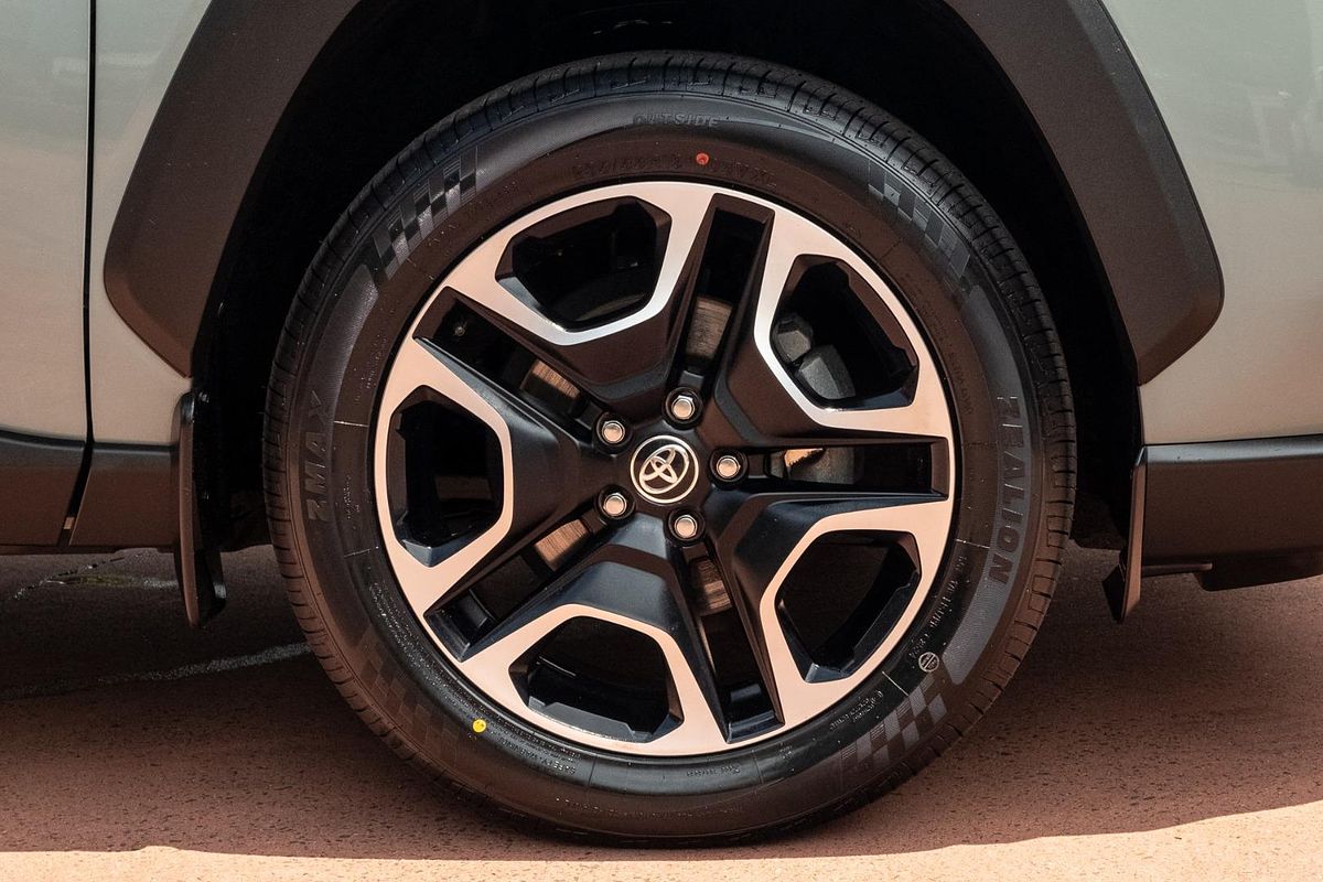 2021 Toyota RAV4 Edge AXAA54R