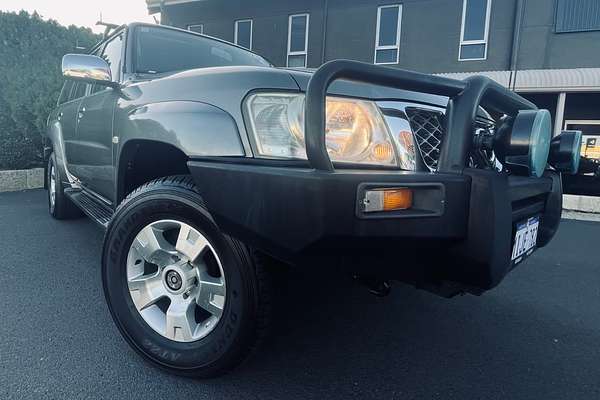 2009 Nissan Patrol ST GU 6