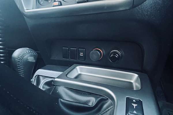 2009 Nissan Patrol ST GU 6