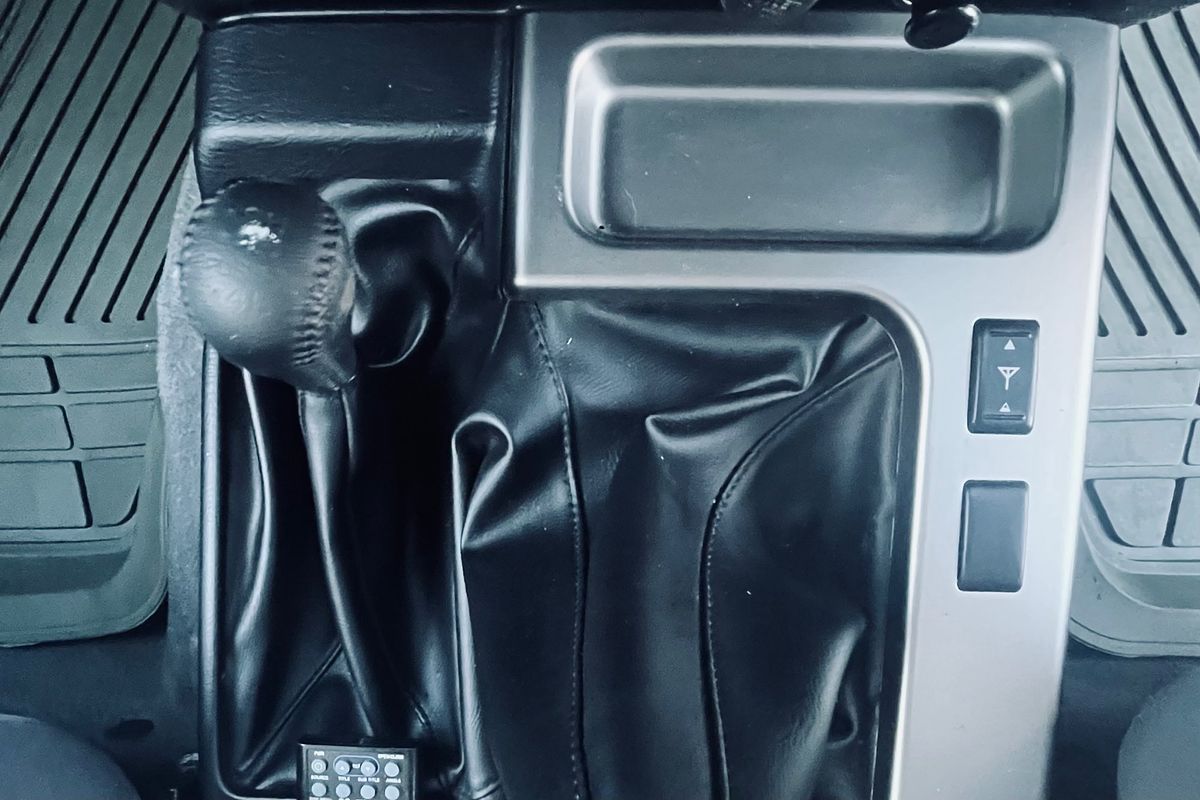 2009 Nissan Patrol ST GU 6