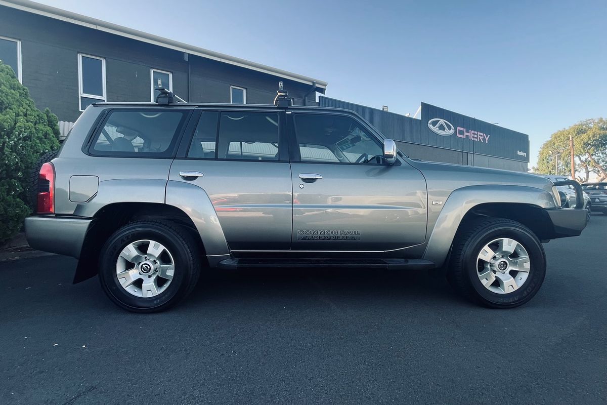 2009 Nissan Patrol ST GU 6