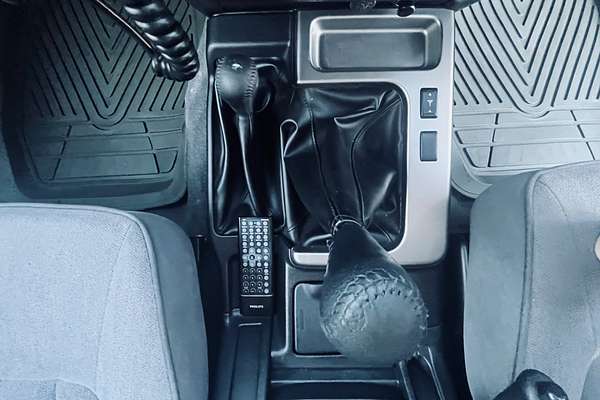 2009 Nissan Patrol ST GU 6