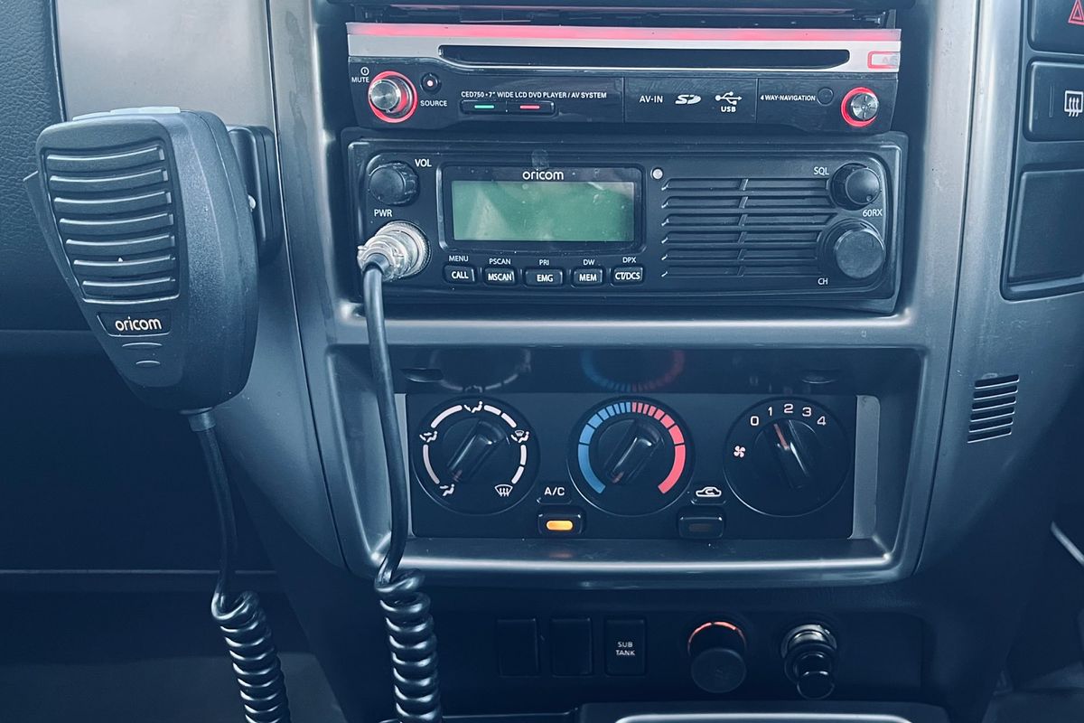2009 Nissan Patrol ST GU 6