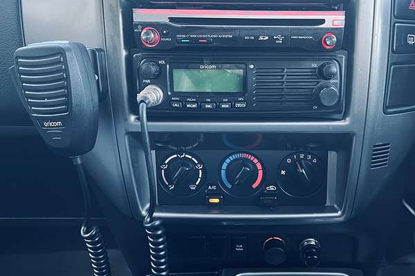 2009 Nissan Patrol ST GU 6