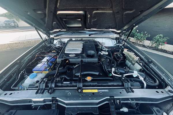 2009 Nissan Patrol ST GU 6