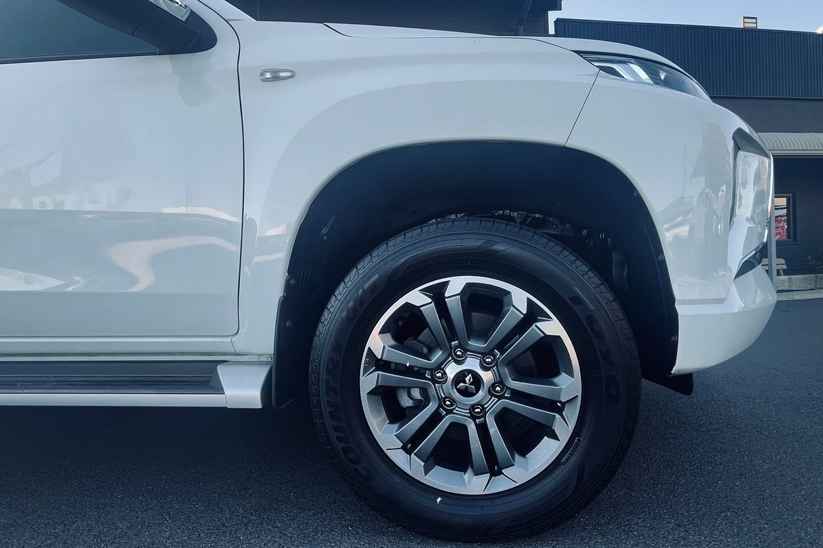2020 Mitsubishi Triton GLX-R MR 4X4