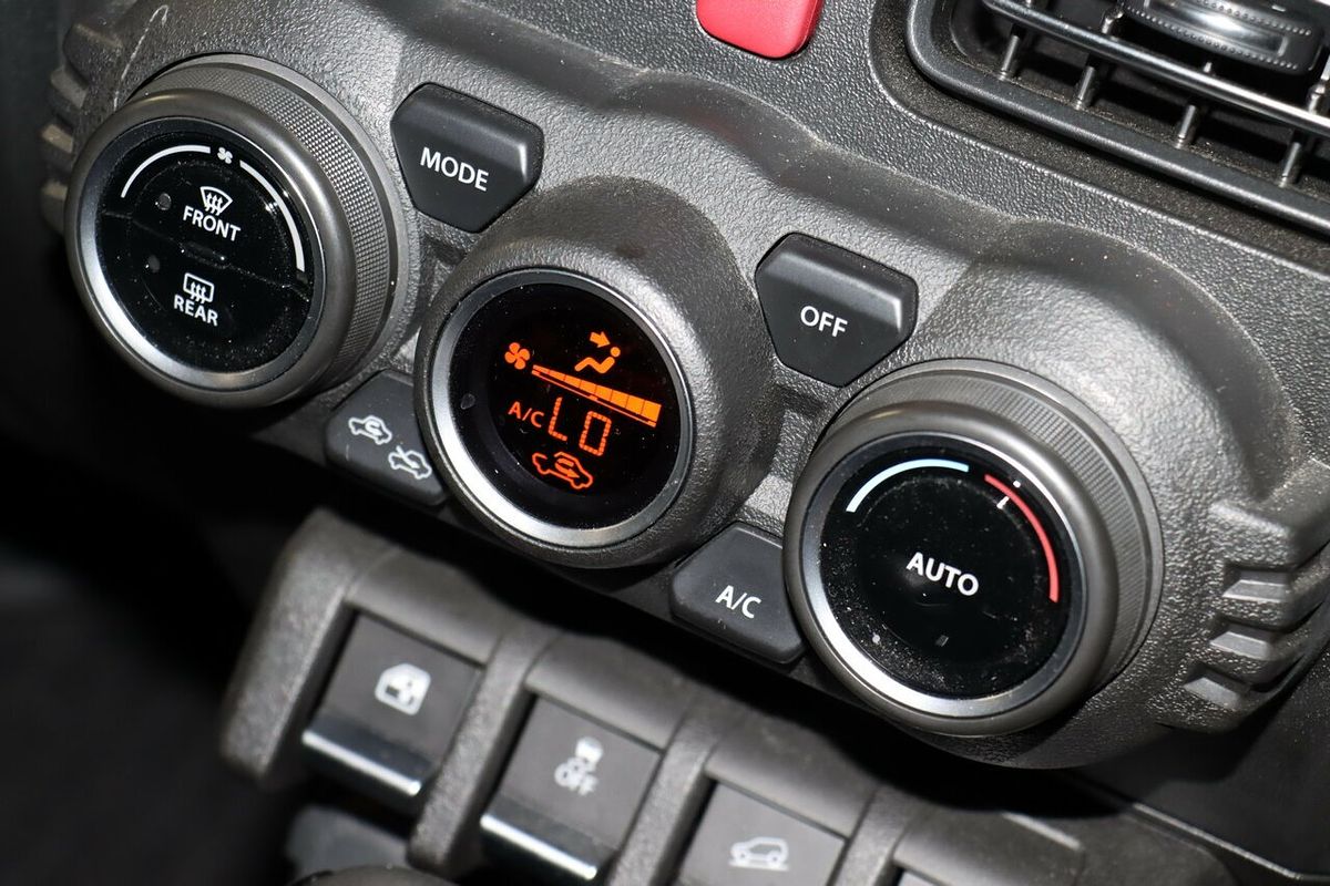 2022 Suzuki Jimny GLX GJ