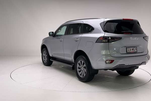 2023 Isuzu MU-X LS-U