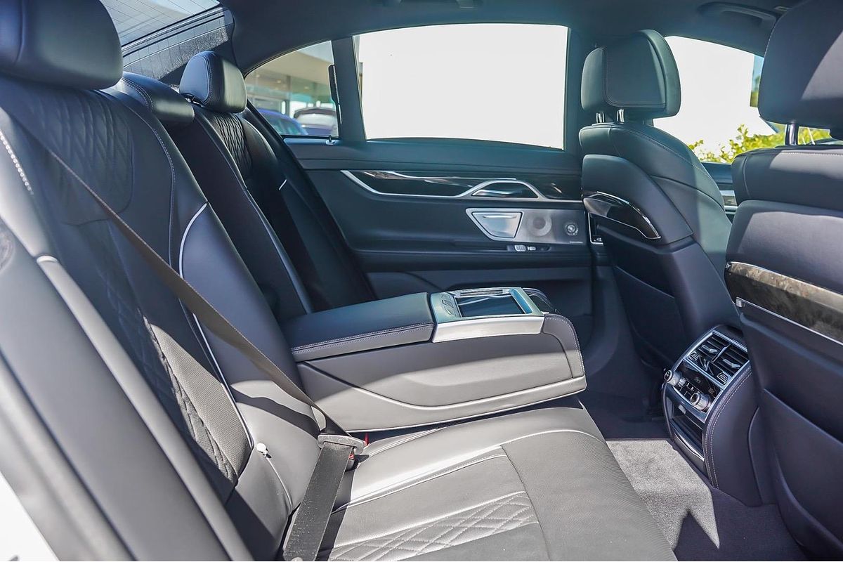 2018 BMW 7 Series 740i G11