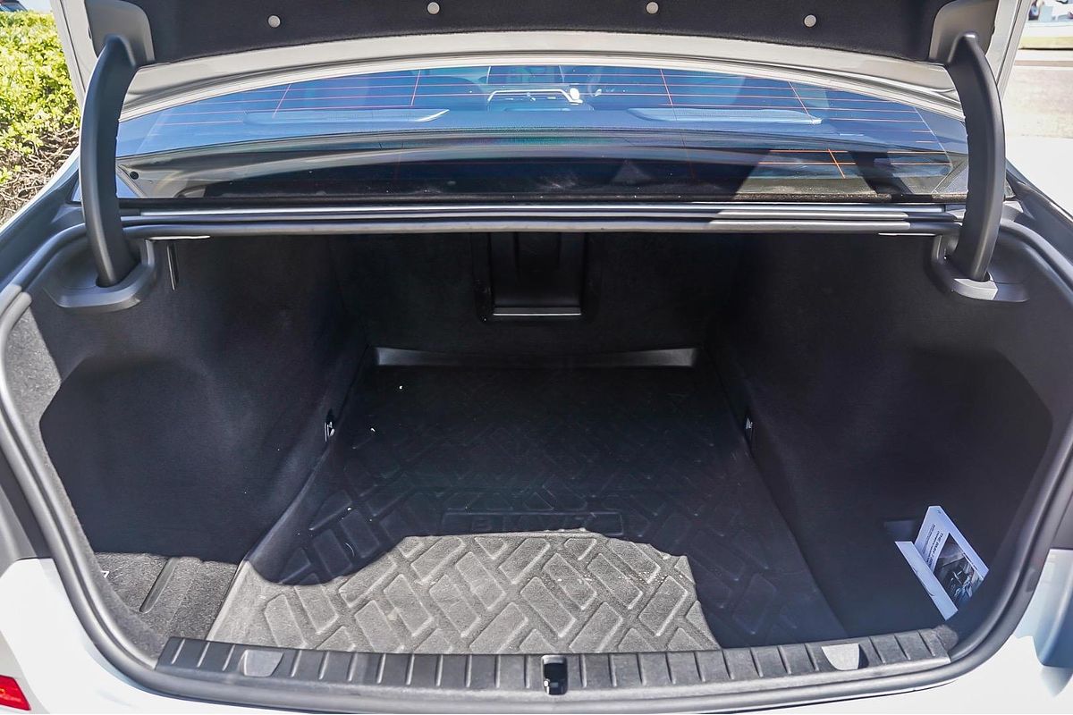 2018 BMW 7 Series 740i G11