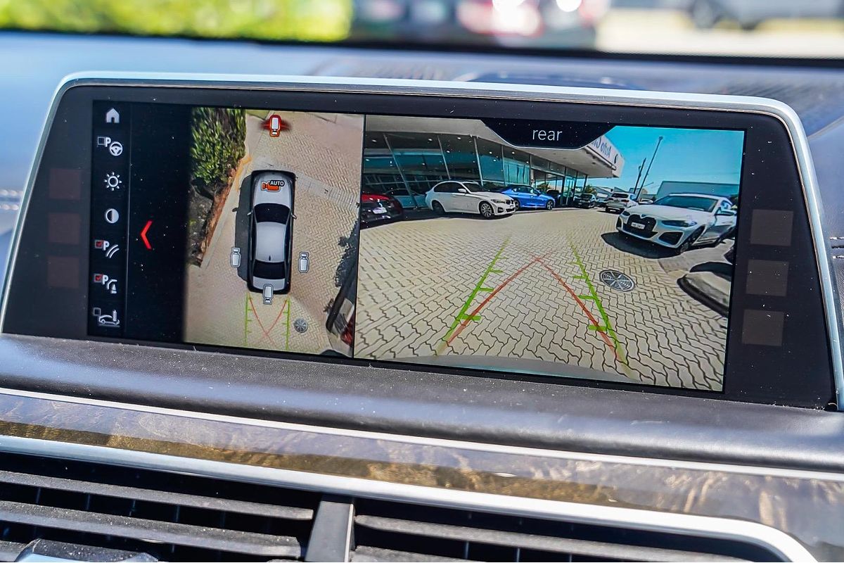 2018 BMW 7 Series 740i G11