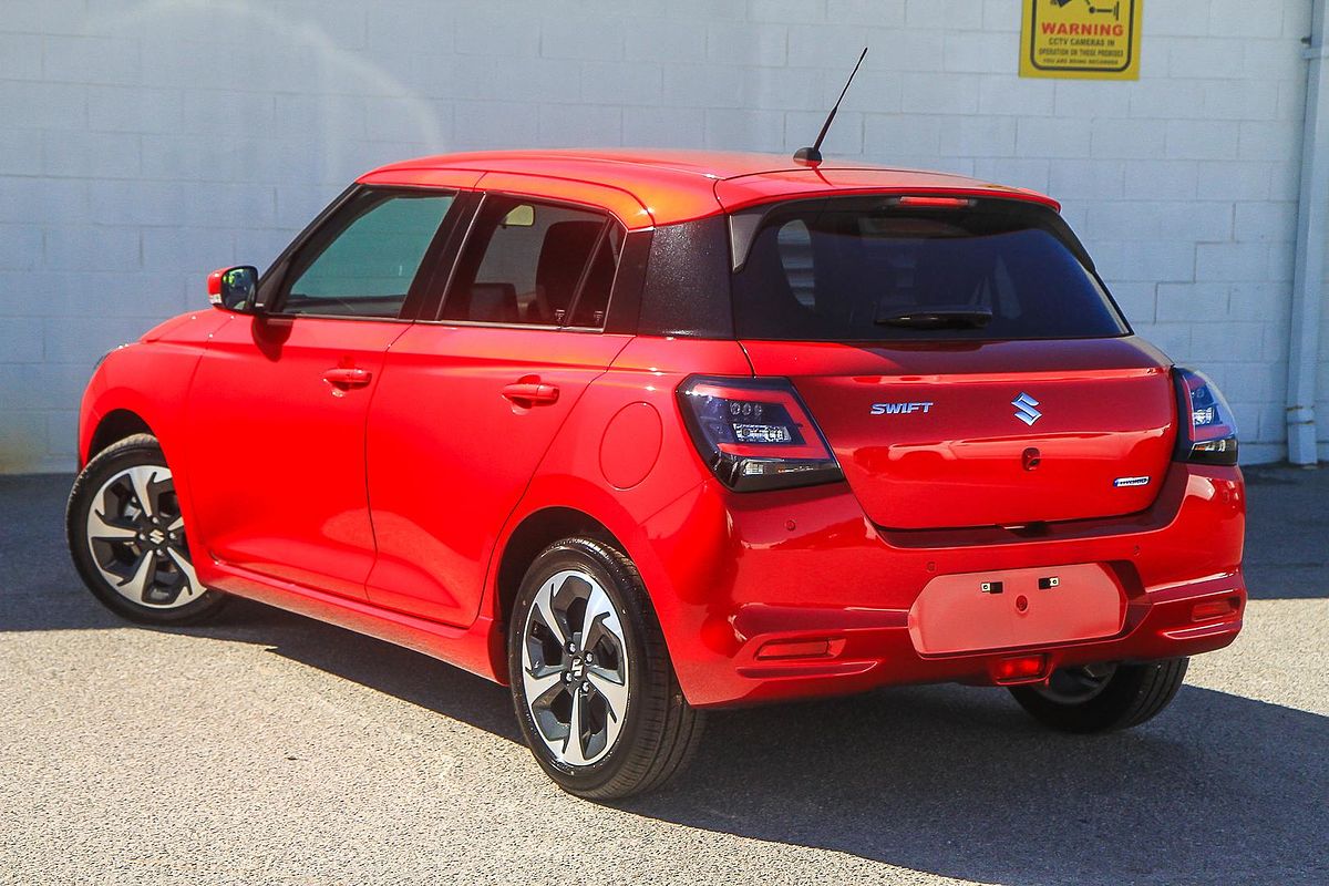 2024 Suzuki Swift Hybrid GLX UZ