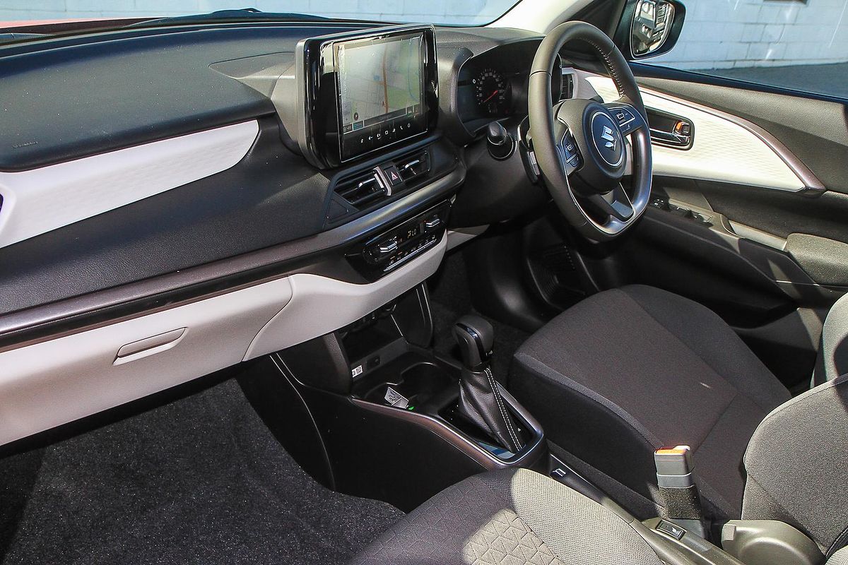 2024 Suzuki Swift Hybrid GLX UZ