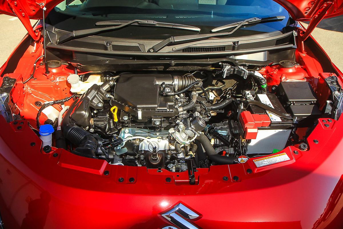 2024 Suzuki Swift Hybrid GLX UZ