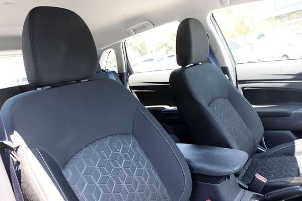 2024 Mitsubishi ASX GS XD