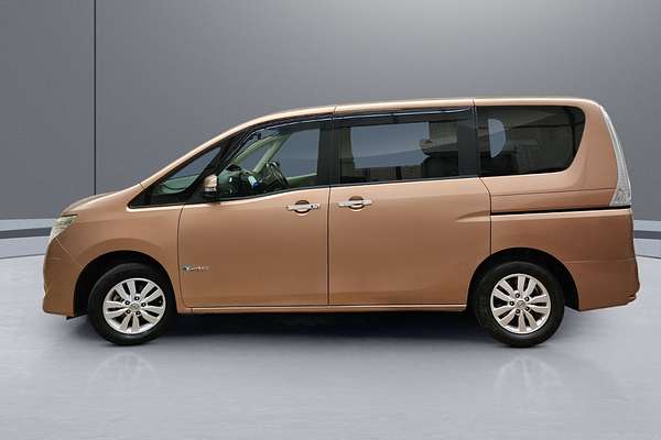 2015 Nissan Serena  HC26