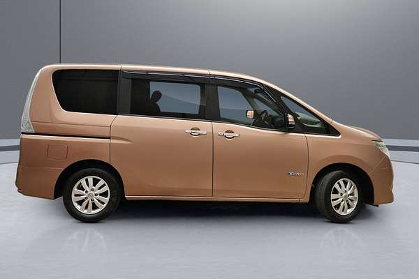 2015 Nissan Serena  HC26