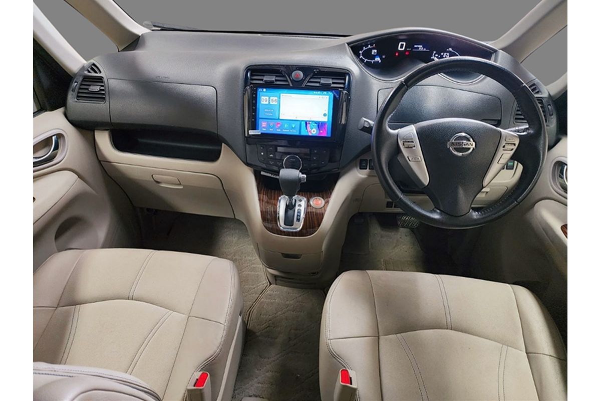 2015 Nissan Serena  HC26