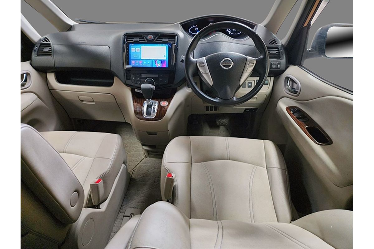 2015 Nissan Serena  HC26
