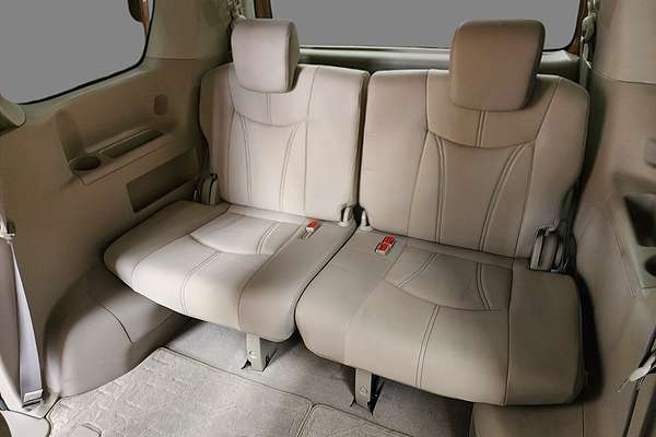 2015 Nissan Serena  HC26