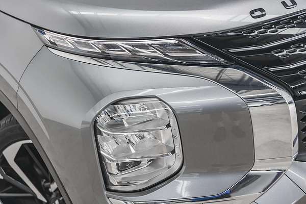 2022 Mitsubishi Outlander Exceed ZM