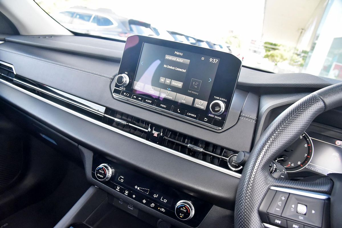 2023 Mitsubishi Outlander ES ZM