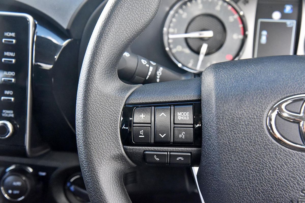 2024 Toyota Hilux SR GUN126R 4X4