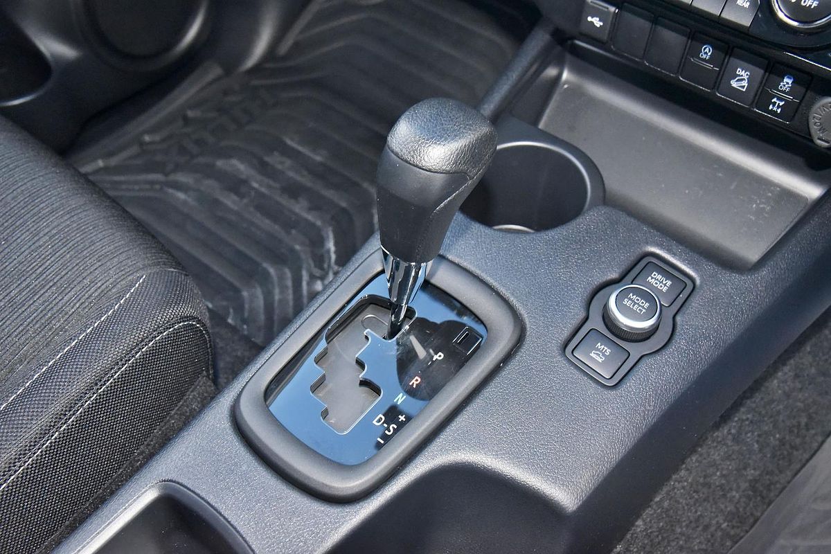 2024 Toyota Hilux SR GUN126R 4X4