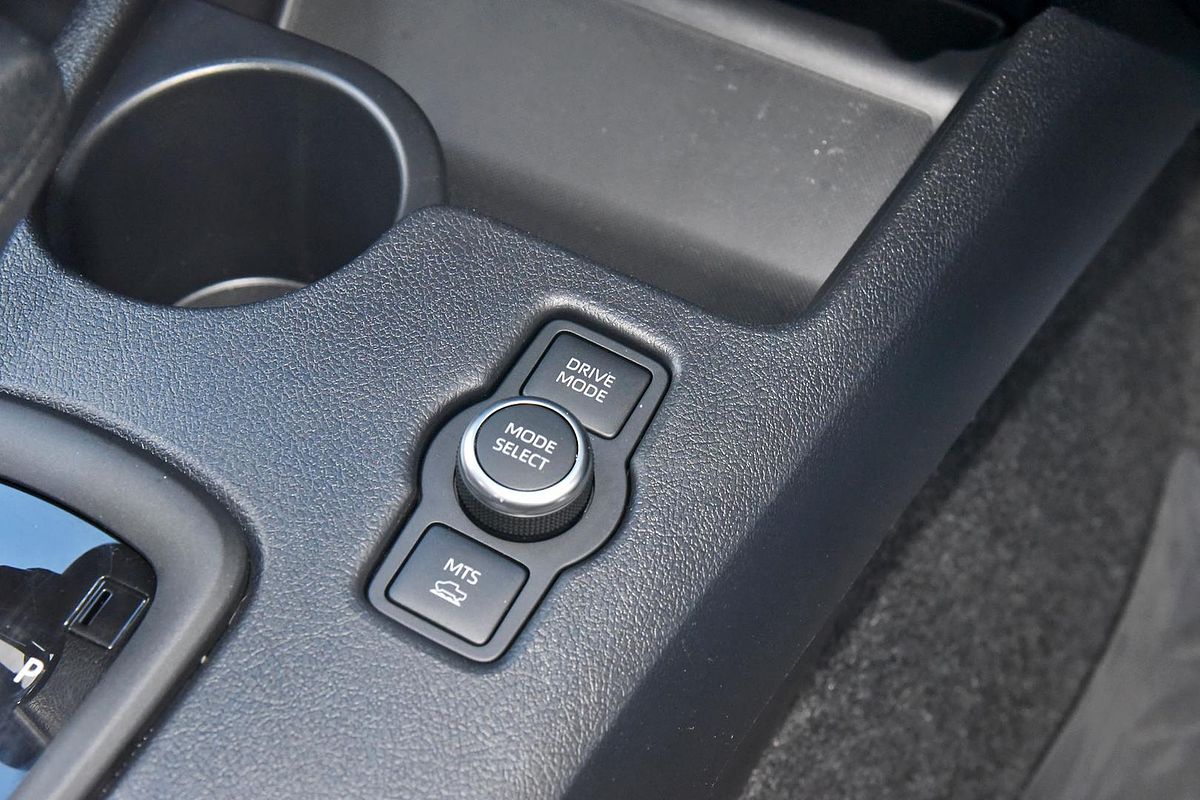 2024 Toyota Hilux SR GUN126R 4X4