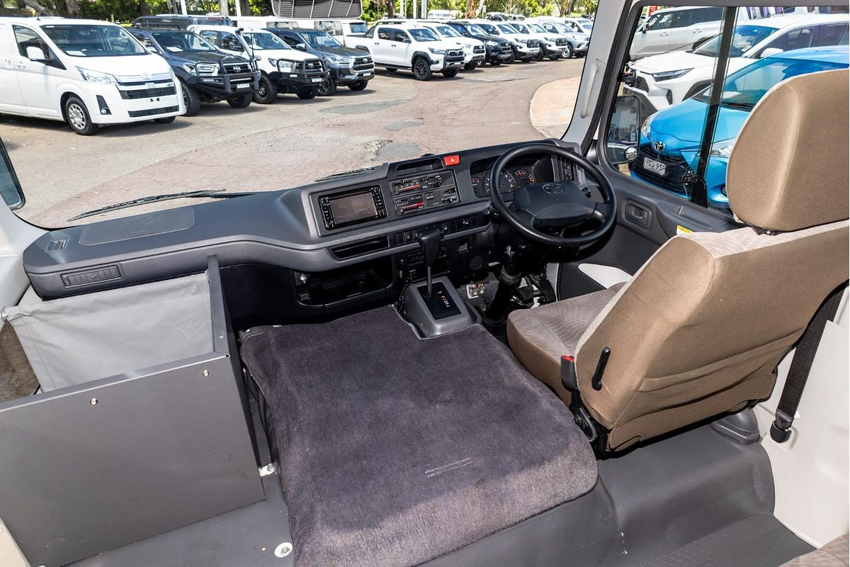 2018 Toyota Coaster Deluxe XZB70R