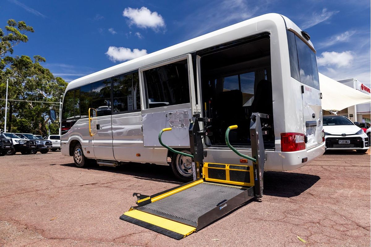 2018 Toyota Coaster Deluxe XZB70R