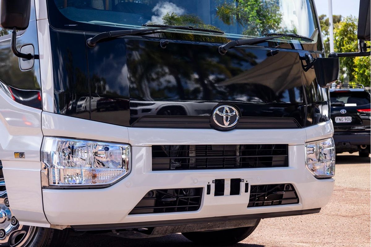 2018 Toyota Coaster Deluxe XZB70R