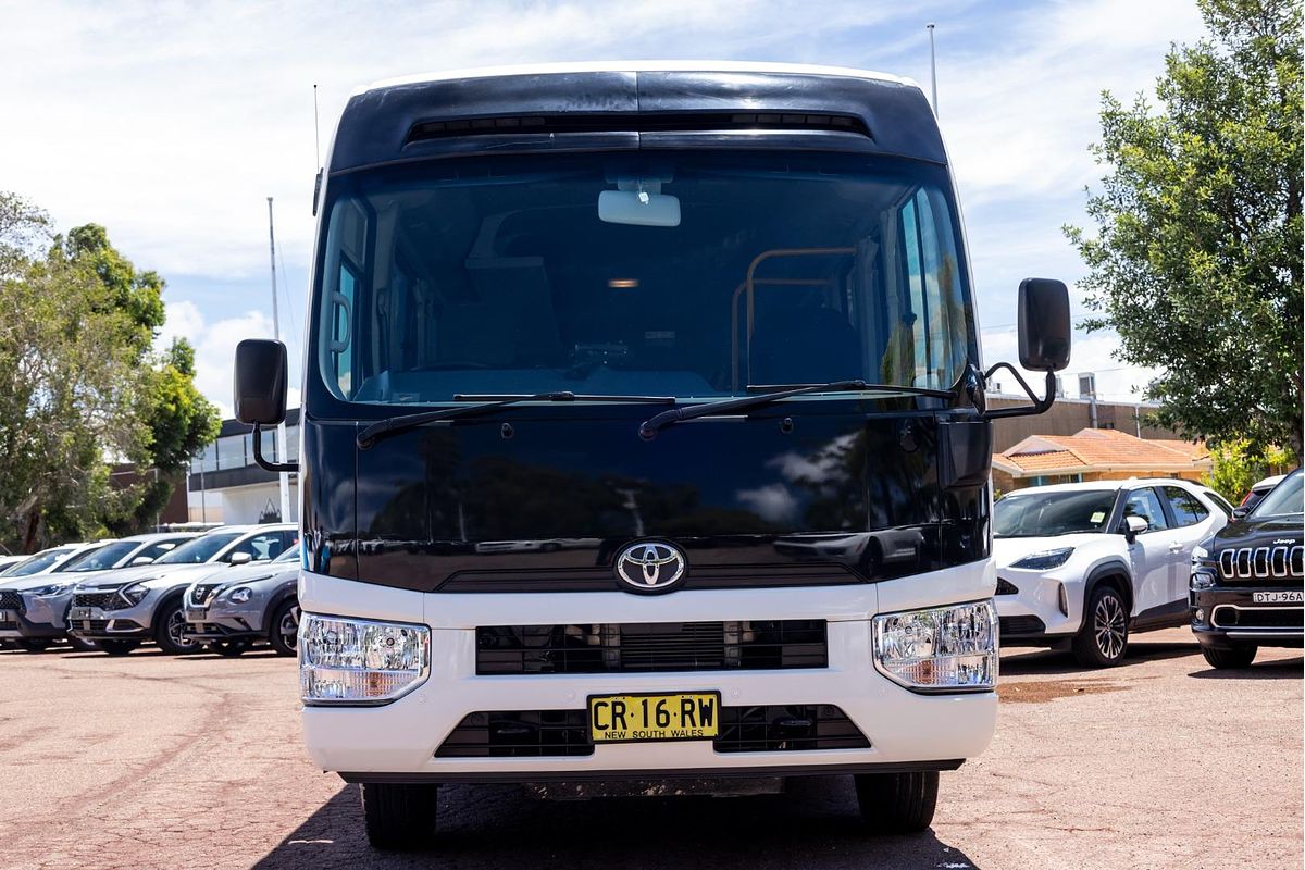 2018 Toyota Coaster Deluxe XZB70R