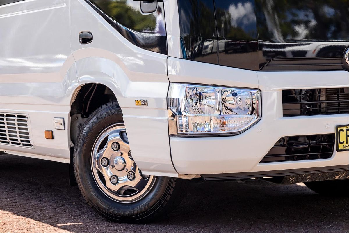 2018 Toyota Coaster Deluxe XZB70R